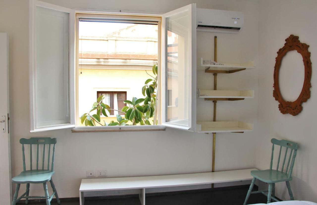 Appartamento Con Terrazza Panoramica In Marina. Cagliari Extérieur photo